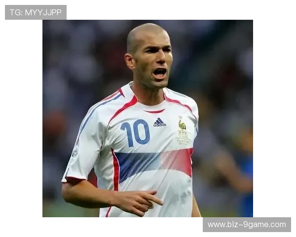 世界足球十大球星盘点：谁才是最闪耀的一颗明星？