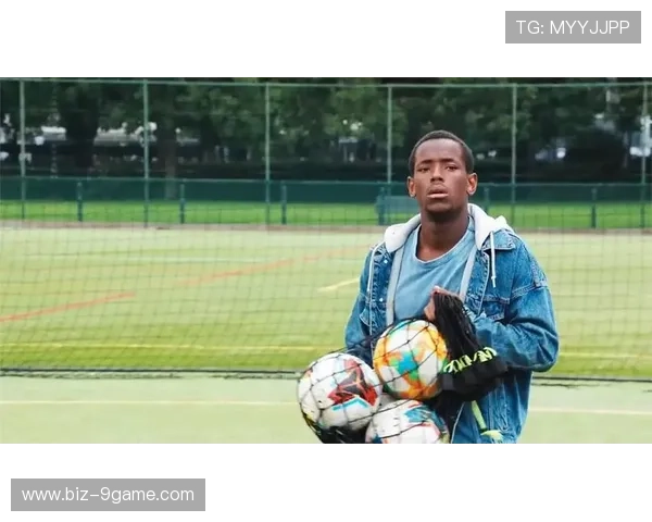 足球10号球星的传奇与魅力：从贝利到梅西的辉煌之路